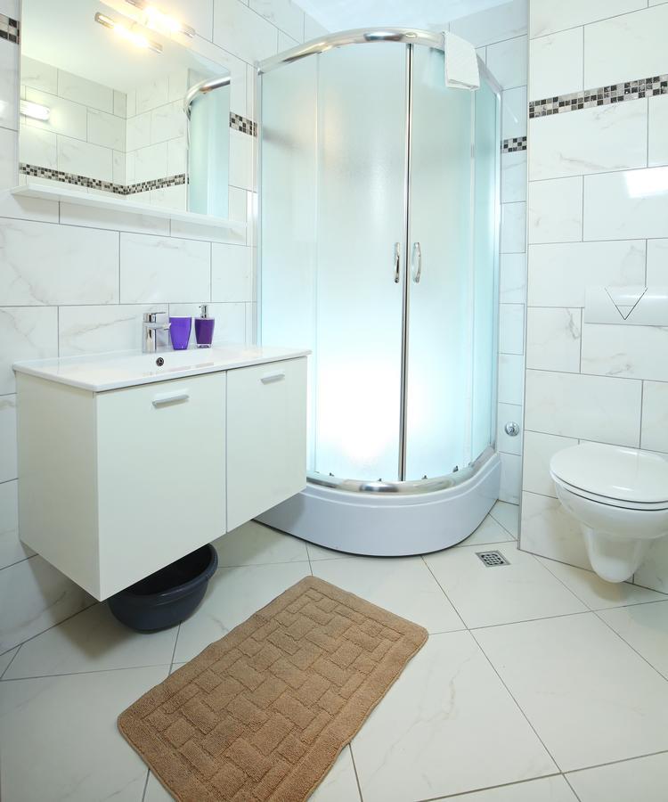 Apartments Nemira Exclusive Omis Bagian luar foto