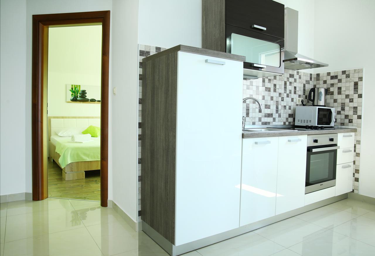 Apartments Nemira Exclusive Omis Bagian luar foto